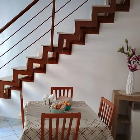 All'angolo * מולפטה