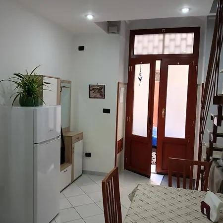 All'angolo מולפטה